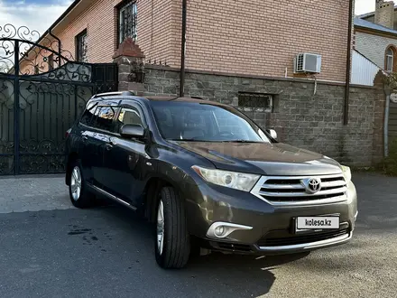 Toyota Highlander 2011 года за 14 500 000 тг. в Астана – фото 2