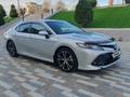 Toyota Camry 2019 года за 12 500 000 тг. в Шымкент