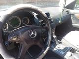 Mercedes-Benz C 230 2008 года за 5 000 000 тг. в Усть-Каменогорск – фото 4