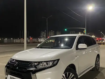 Mitsubishi Outlander 2022 года за 10 300 000 тг. в Караганда – фото 3