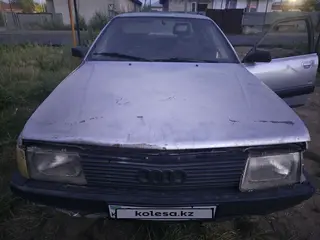 Audi 100
