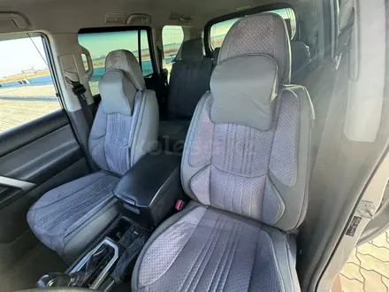 Toyota Land Cruiser Prado 2011 года за 14 200 000 тг. в Актау – фото 11