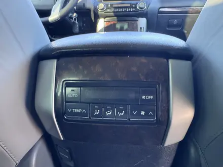 Toyota Land Cruiser Prado 2011 года за 14 200 000 тг. в Актау – фото 17