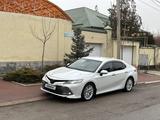 Toyota Camry 2019 года за 15 800 000 тг. в Шымкент – фото 4