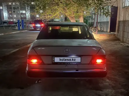 Mercedes-Benz E 300 1993 года за 1 000 000 тг. в Жезказган
