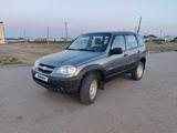 Chevrolet Niva 2014 годаfor3 150 000 тг. в Курмангазы – фото 2