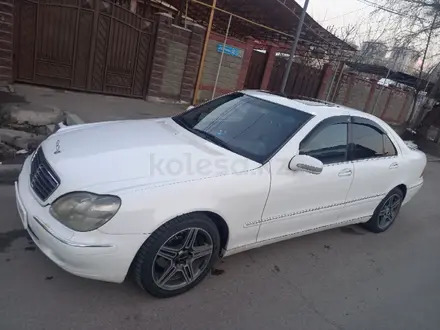 Mercedes-Benz S 320 2000 года за 4 500 000 тг. в Алматы – фото 10