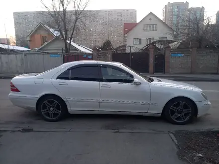 Mercedes-Benz S 320 2000 года за 4 500 000 тг. в Алматы – фото 6