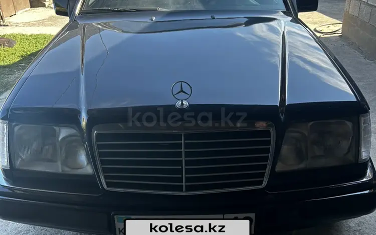 Mercedes-Benz E 220 1995 годаүшін2 700 000 тг. в Талдыкорган