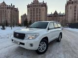 Toyota Land Cruiser 2014 годаүшін19 800 000 тг. в Астана