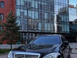 Mercedes-Benz S 600 2006 года за 7 000 000 тг. в Усть-Каменогорск – фото 2