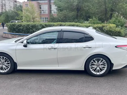 Toyota Camry 2019 года за 14 500 000 тг. в Астана