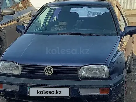 Volkswagen Golf 1995 года за 1 100 000 тг. в Алматы