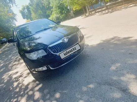 Skoda Superb 2013 года за 5 200 000 тг. в Тараз – фото 23