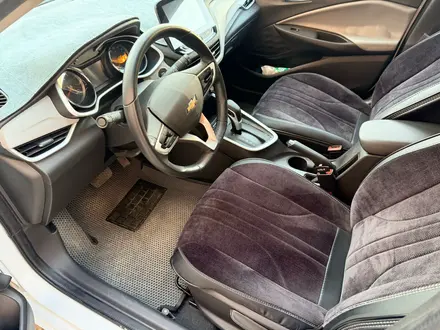 Chevrolet Onix 2023 года за 6 000 000 тг. в Актобе – фото 10