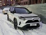 Toyota RAV4 2021 года за 16 000 000 тг. в Кокшетау – фото 2