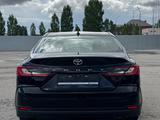 Toyota Camry Elegance 2026 года за 16 690 000 тг. в Актобе – фото 3