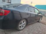 Toyota Camry 2013 года за 7 000 000 тг. в Актобе – фото 5