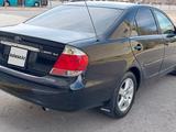 Toyota Camry 2005 года за 5 500 000 тг. в Актау – фото 5