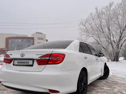 Toyota Camry 2015 года за 9 600 000 тг. в Петропавловск – фото 26