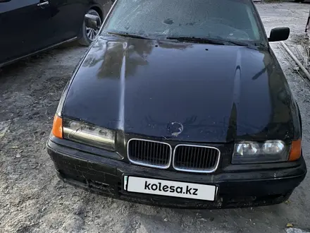 BMW 320 1991 года за 1 150 000 тг. в Алматы – фото 3