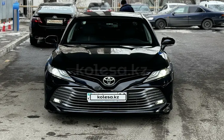 Toyota Camry 2018 годаүшін14 200 000 тг. в Алматы