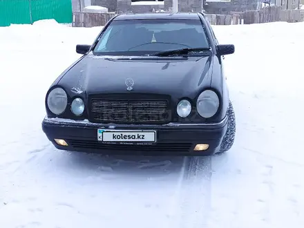 Mercedes-Benz E 240 2000 года за 2 550 000 тг. в Атырау – фото 4