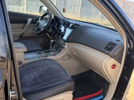 Toyota Highlander 2013 года за 10 900 000 тг. в Алматы – фото 15