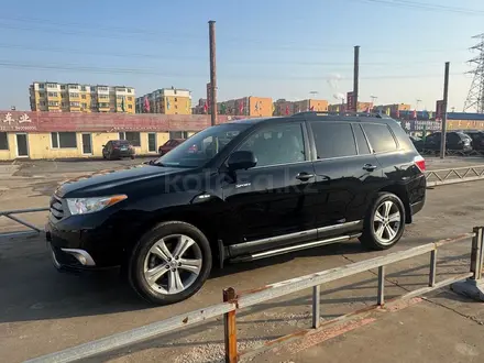 Toyota Highlander 2013 года за 10 900 000 тг. в Алматы