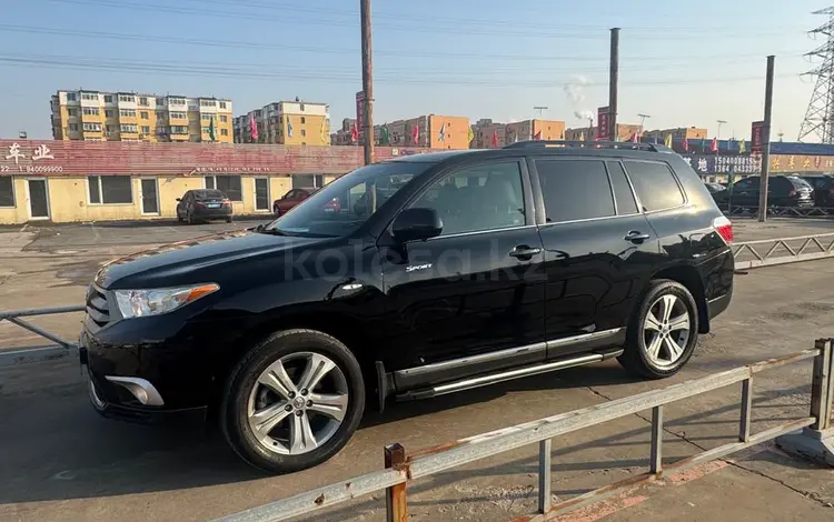 Toyota Highlander 2013 года за 10 900 000 тг. в Алматы