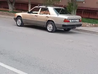 Mercedes-Benz E 260