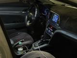 Hyundai Elantra 2019 года за 8 100 000 тг. в Алматы – фото 5