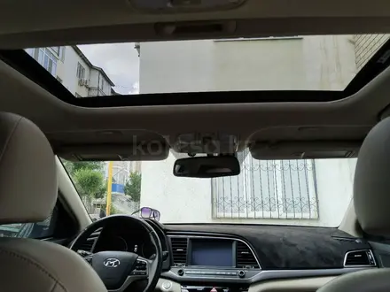 Hyundai Elantra 2017 года за 5 250 000 тг. в Атырау – фото 8
