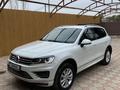 Volkswagen Touareg 2015 года за 19 900 000 тг. в Астана