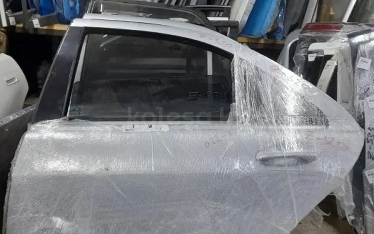 Дверь задняя Mercedes-Benz W220 S-class за 45 000 тг. в Астана