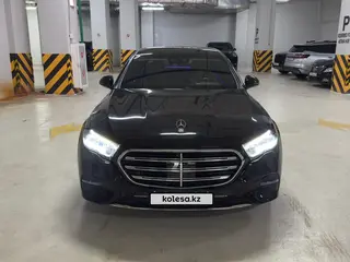 Mercedes-Benz E 300