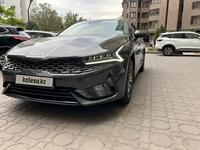 Kia K5 2022 года за 13 290 000 тг. в Актобе