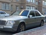 Mercedes-Benz E 280 1993 года за 2 300 000 тг. в Актау – фото 2