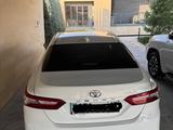 Toyota Camry 2020 года за 13 700 000 тг. в Шымкент – фото 3