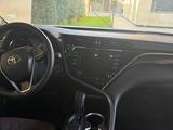 Toyota Camry 2020 года за 13 700 000 тг. в Шымкент – фото 5