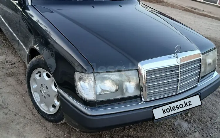 Mercedes-Benz E 200 1991 годаfor1 200 000 тг. в Алматы