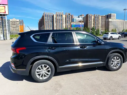 Hyundai Santa Fe 2019 года за 10 600 000 тг. в Астана – фото 10