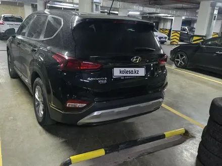 Hyundai Santa Fe 2019 года за 10 600 000 тг. в Астана – фото 15