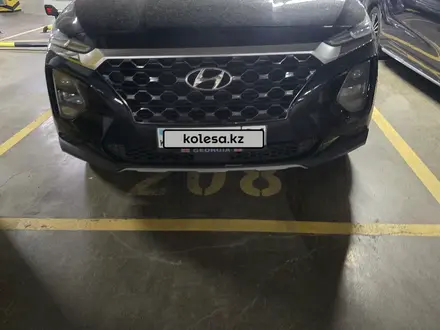 Hyundai Santa Fe 2019 года за 10 600 000 тг. в Астана – фото 16