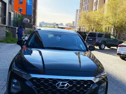 Hyundai Santa Fe 2019 года за 10 600 000 тг. в Астана – фото 5