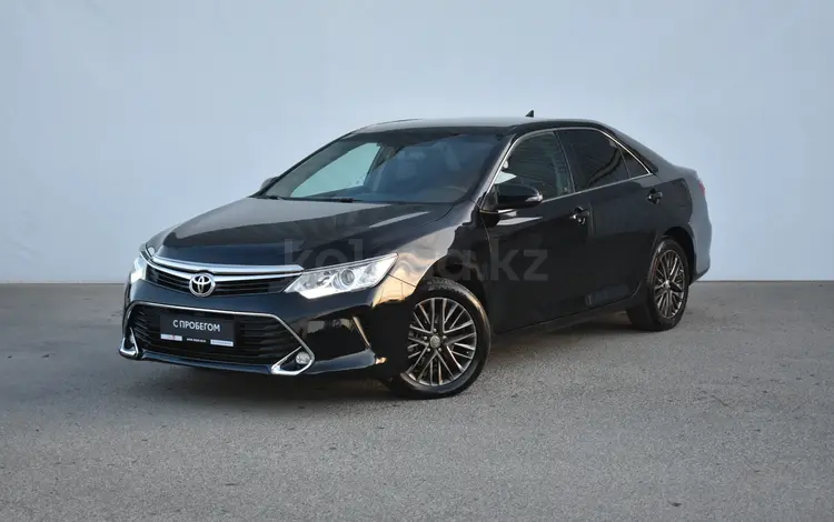 Toyota Camry 2016 года за 8 800 000 тг. в Атырау
