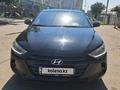 Hyundai Elantra 2018 годаүшін8 300 000 тг. в Алматы