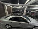 Mercedes-Benz C 32 AMG 2001 года за 3 300 000 тг. в Шолаккорган – фото 2