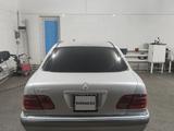 Mercedes-Benz E 280 1998 годаfor4 500 000 тг. в Талдыкорган – фото 3