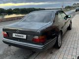 Mercedes-Benz E 220 1992 годаүшін3 200 000 тг. в Павлодар – фото 5